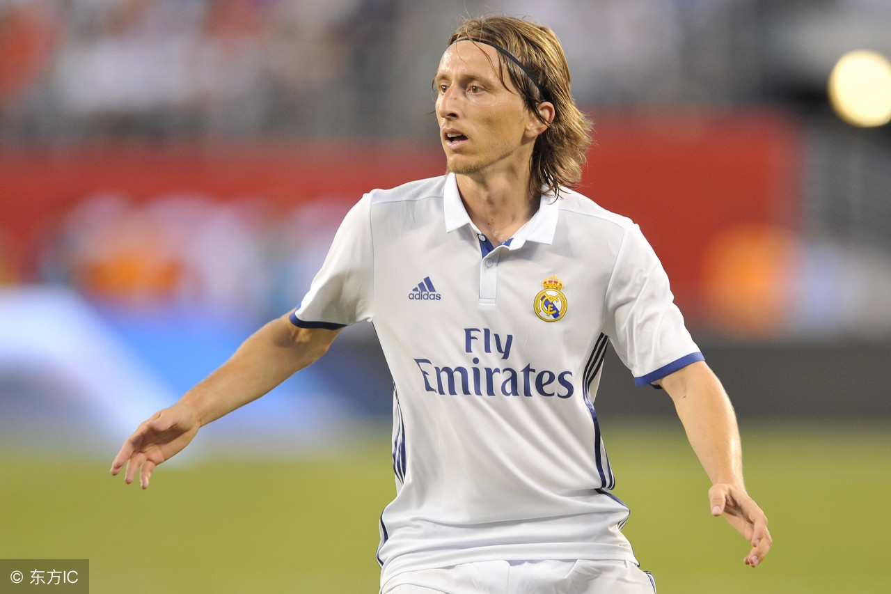 球星绰号之c罗总裁,内马尔c罗梅西三人外号怎么来的