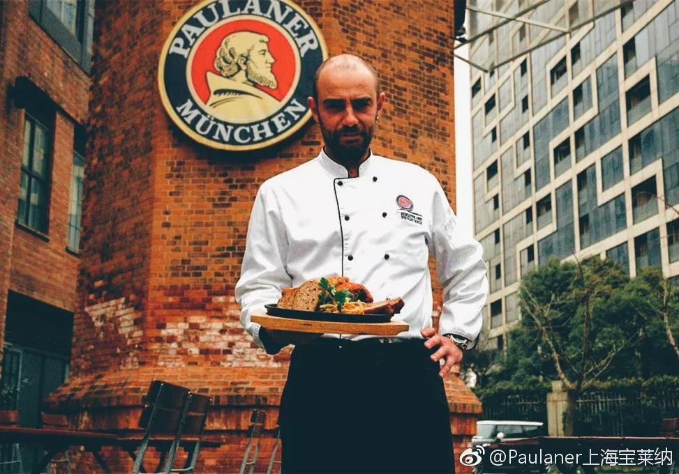 lv世界杯足球限量版多少钱,lv限量版足球