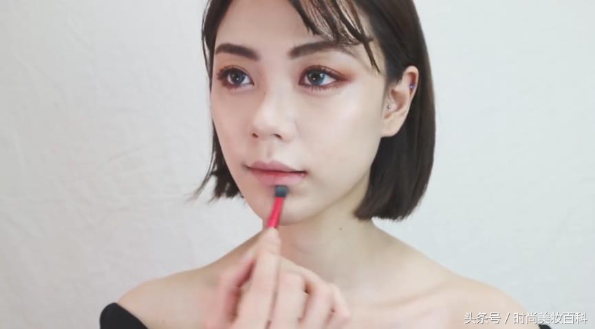 橘色系高级感妆容,白皮淡颜高级感妆容