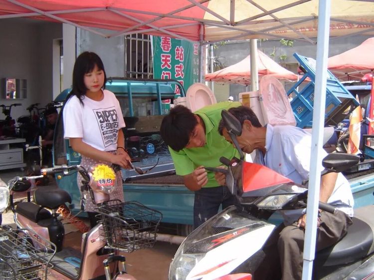 热闹的农村小院,八十年代农村集市