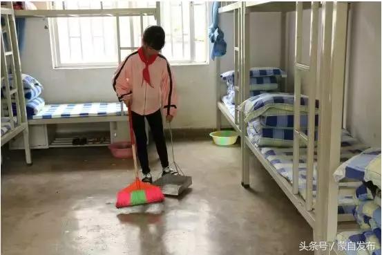 这两个女孩……万万没想到啊！