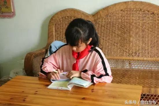 这两个女孩……万万没想到啊！