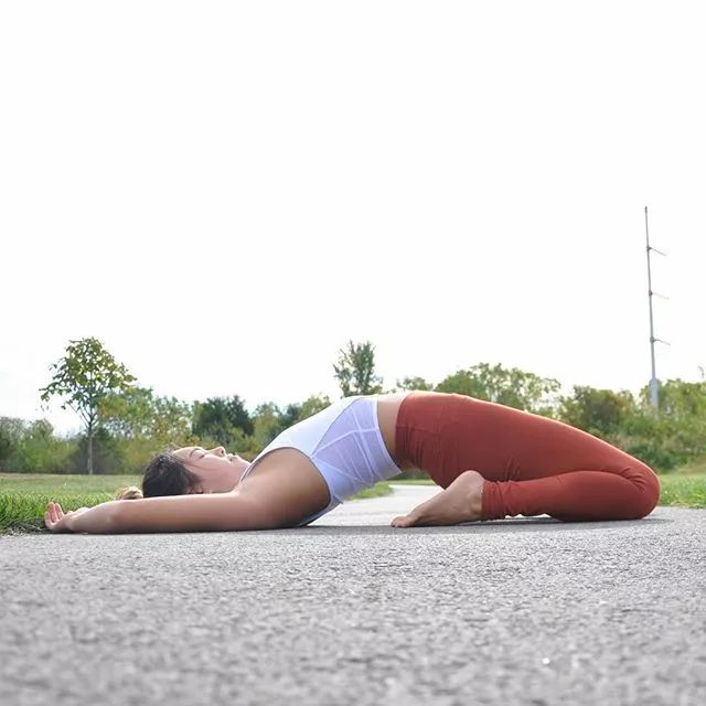 身心放松的女人,练瑜伽的女人的心态是什么