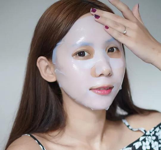 军训晒黑怎样迅速美白,军训晒黑了美白最快的方法