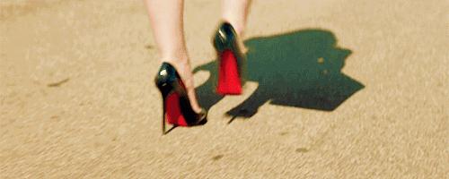 现场｜世界最性感的那双高跟鞋到底藏在哪里？