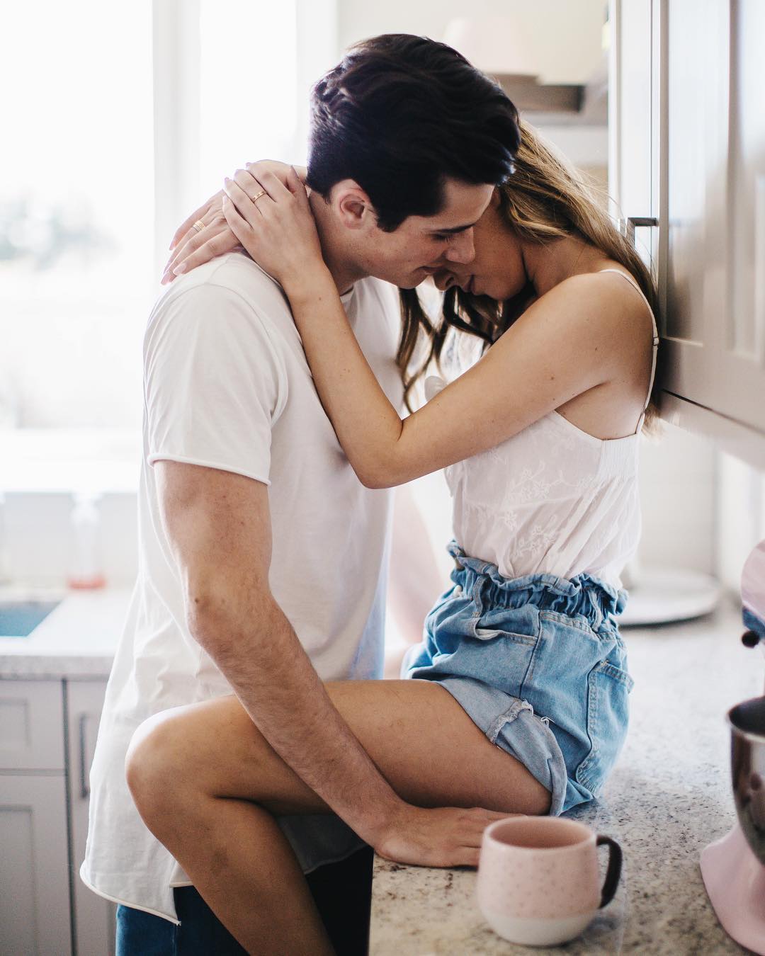 海边情侣拍照姿势大全一个人,武功山拍照姿势大全情侣夏天