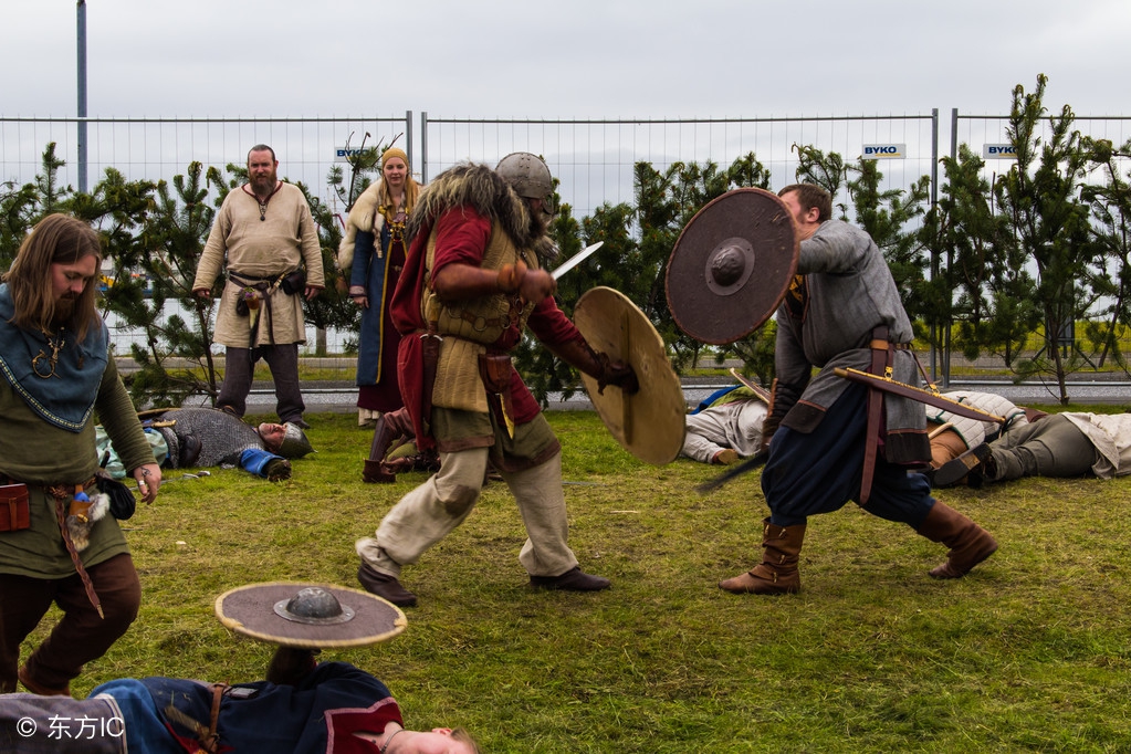 冰岛队回国维京战吼最震撼,冰岛队最震撼的一次