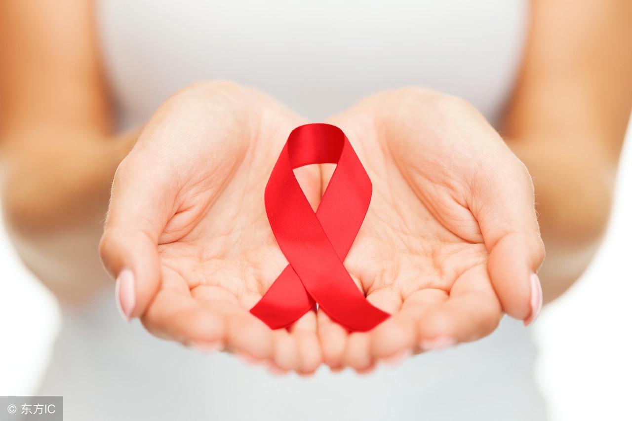 hiv感染早期症状一般几个月出现,hiv和梅毒同时感染有什么症状