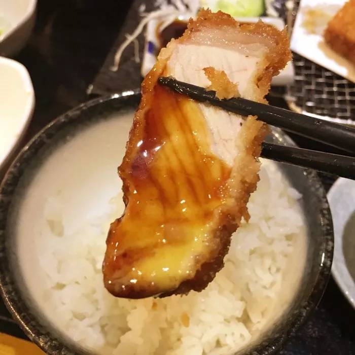 我愿意把夏天长胖的份额，统统留给日式猪排！