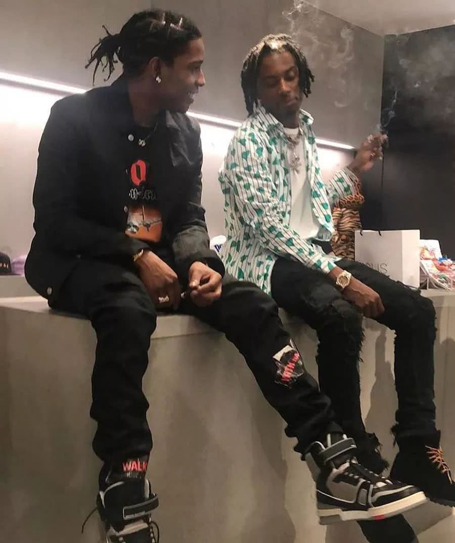 virgil穿黑蝉翼,virgil第一款lv