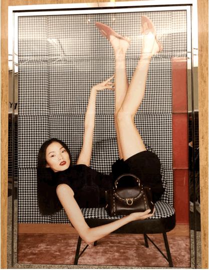 奚梦瑶机场视频,奚梦瑶露脐装照