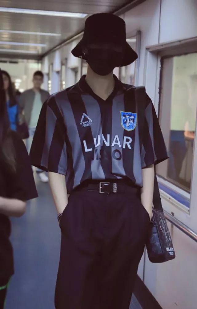 世界杯发什么朋友圈,世界杯的球衣哪个队最好看