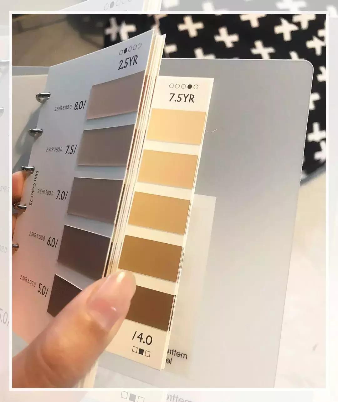 法国丝芙兰美女,外国加油站的女孩加油