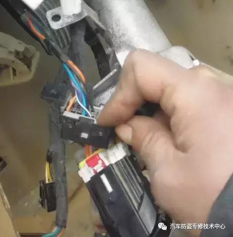 10年别克凯越水淹车维修,11年凯越车打不着怎么回事