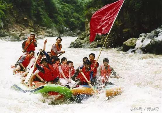 来一次说走就走的漂流之旅,贵州最美最惊险的漂流全在这里