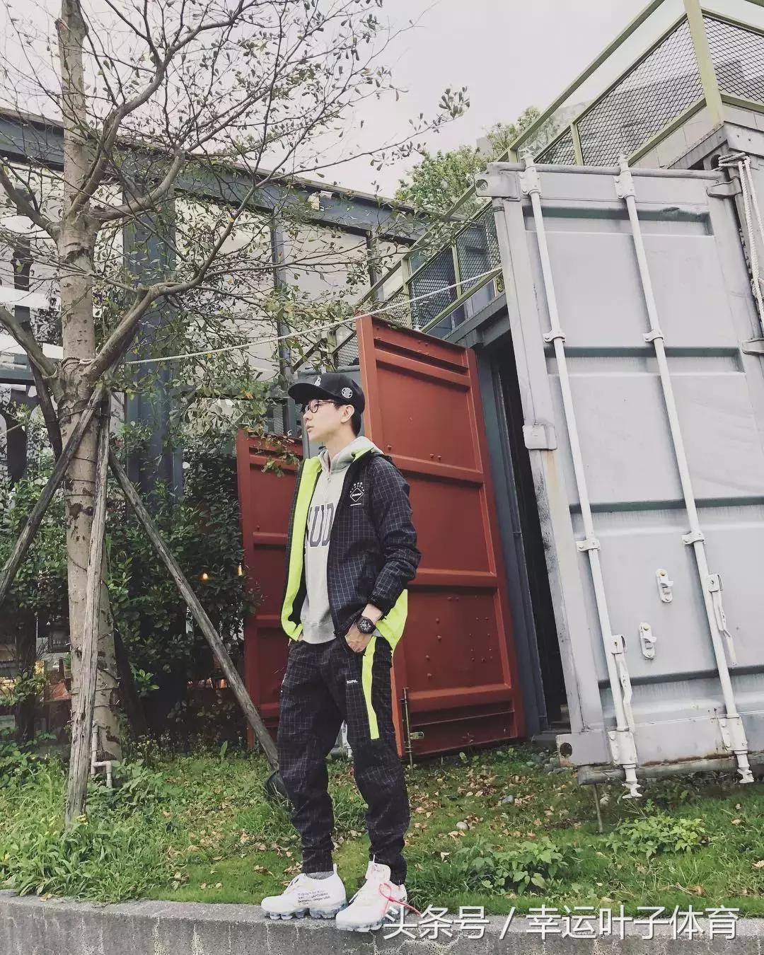 周董和蔡依林同唱,周杰伦和林俊杰谁的水平高