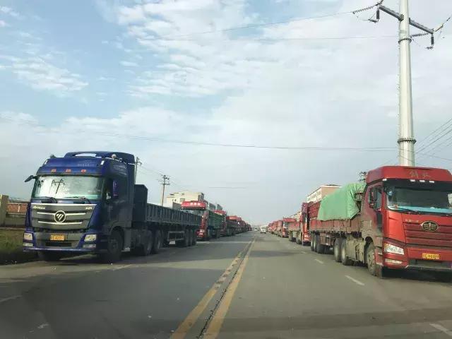 产量减少价格应该上涨还是下跌,产量减半