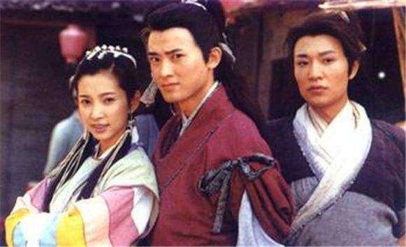 世界杯近在眼前中国足球认清差距,盘点各年的世界杯足球