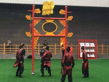 世界杯中国足球不应只是看客,中国足球我们玩不起