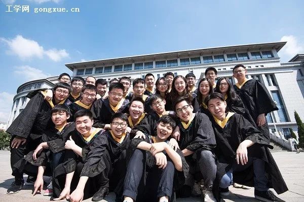 哈工程211毕业都做什么工作,哈工程建校60周年哪个牛人去了