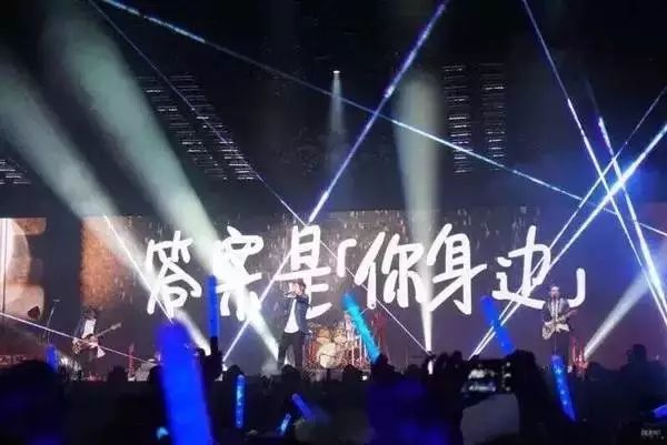 回到*月天五**，永远不会太迟