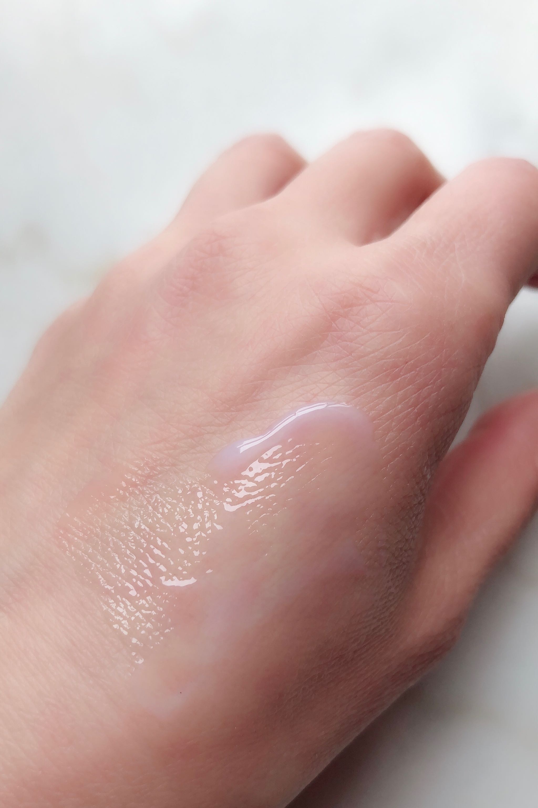 悦诗风吟是大牌吗,悦诗风吟身体精华乳怎么样