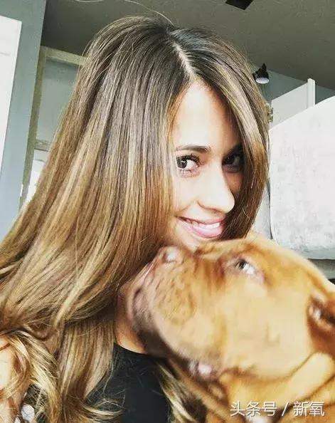 这个女人8岁就征服了球王,玛丽苏式的剧情都发生在她身上了!