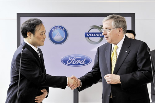 120元创业，换回百亿资产，嫁女儿在酒店门口办“车展”，酷不？