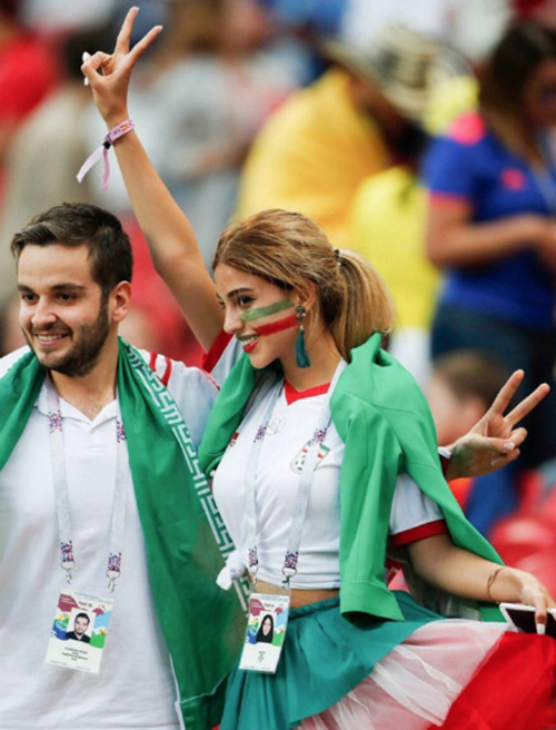 世界杯看台女生,世界杯看台女性