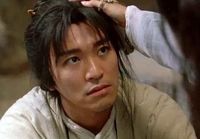 周星驰身患孤独绝症，憔悴老态：我让全世界笑过，岁月却没饶过我