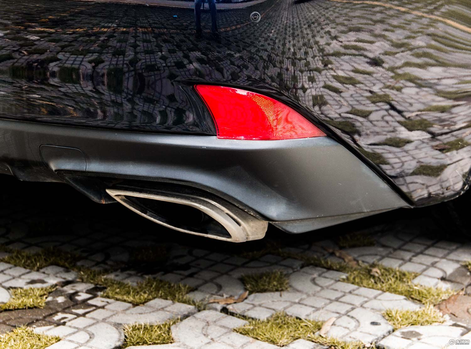 雷克萨斯is2022款300fsport版,2022雷克萨斯is300fsport版