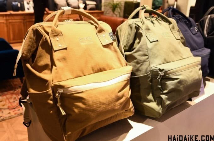 日本的袋子品牌“Anello”大阪旗舰店买“喉舌帆布背包”限量款