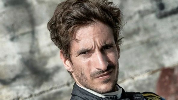 prada鍐嶇敓绯诲垪,prada鎹㈡帉闂ㄤ汉