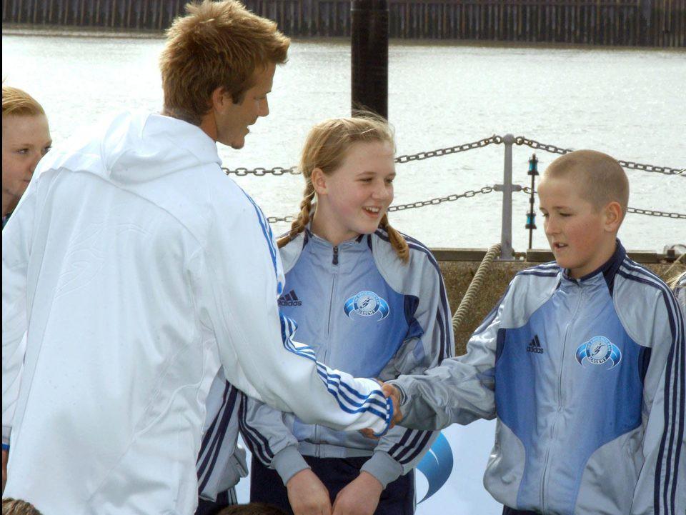 哈里凯恩小时候贝克汉姆,哈里凯恩年轻时