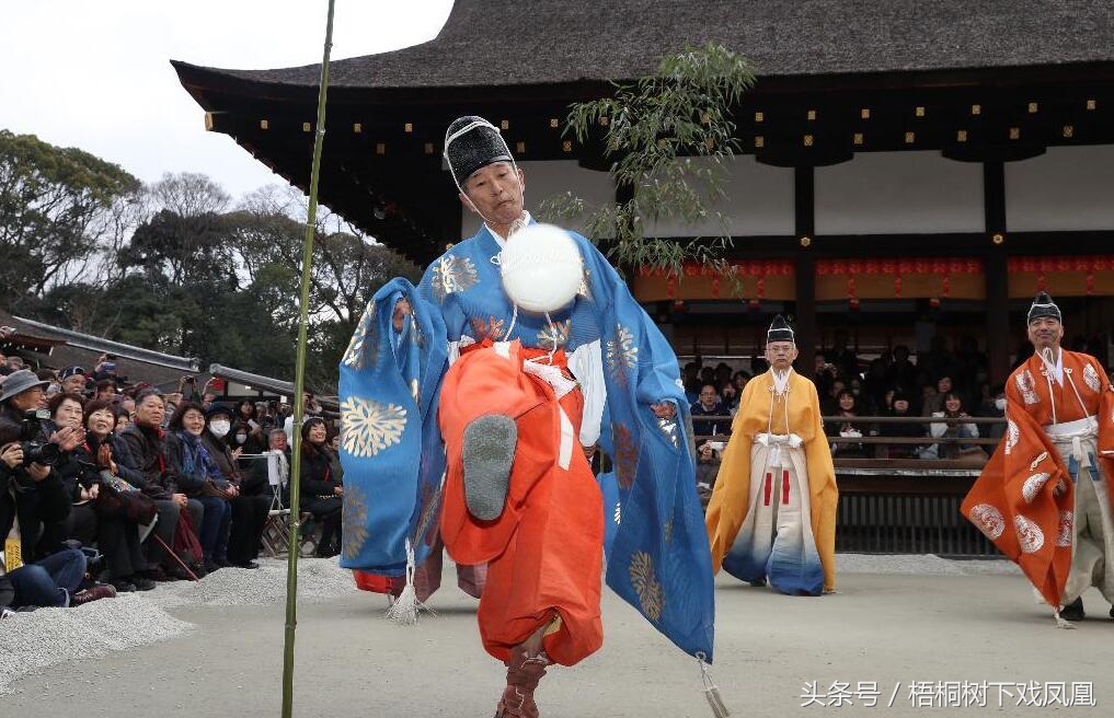 古代日本人怀崇拜心理看中国人踢球，咱后来为何不行？问问朱元璋