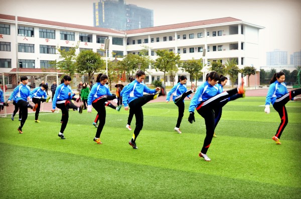 成都18中是省重点吗,成都市十八中简介