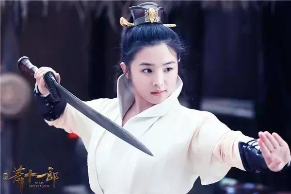 15岁“被P裸照,辍学,陪睡”?如今复出演大IP又被关系户截胡?