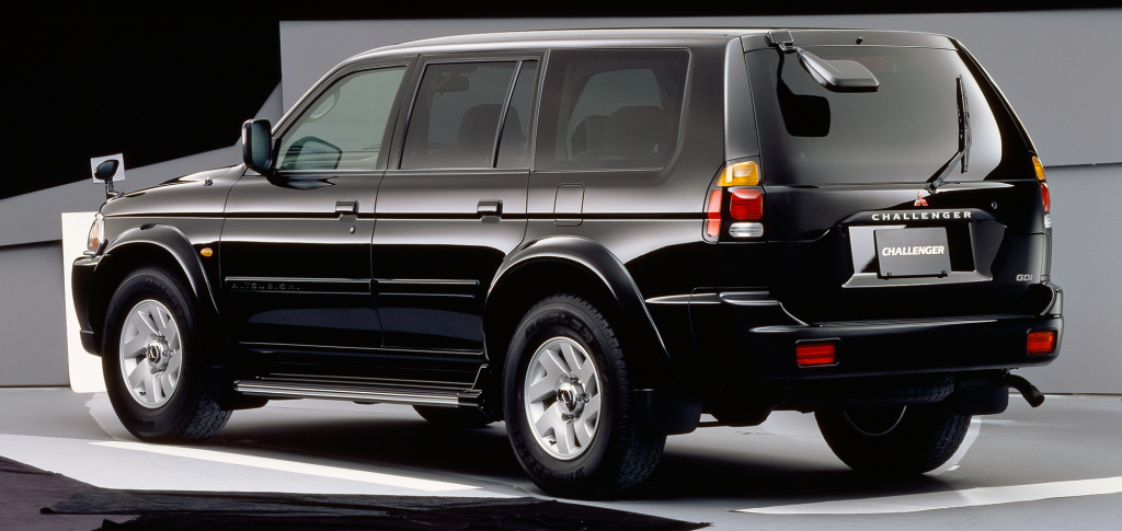 新三菱帕杰罗Sport曝光,帕杰罗和帕杰罗sport哪个好