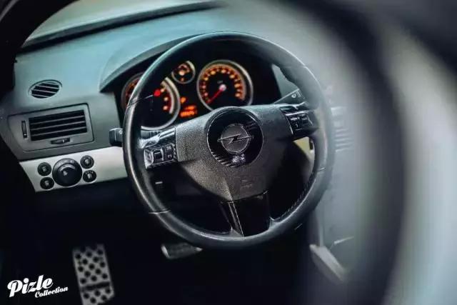 娆у疂astra闆湴,娆у疂opelastracaravan