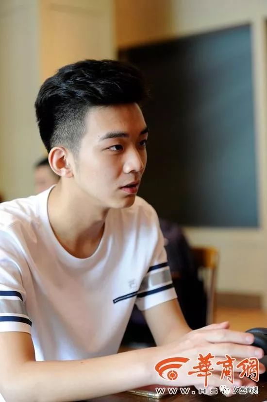 17岁青少年足球比赛直播,17岁足球赛