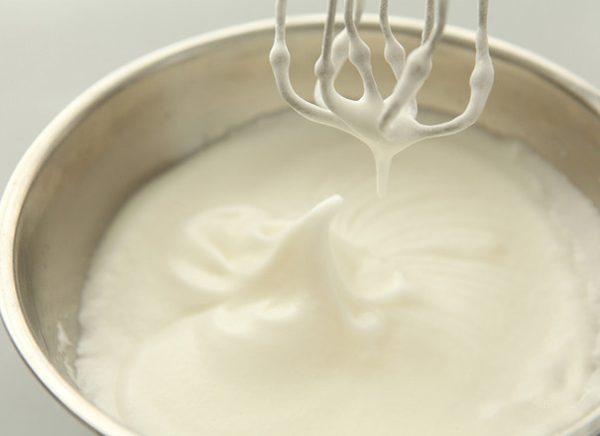 电饭煲蛋糕零失败的家常做法教程,电饭煲蛋糕的家常做法教程