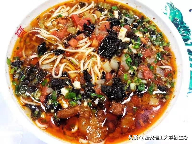 大学食堂难吃?这组图片将颠覆你的认知!