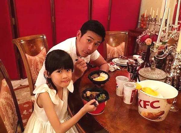 陆毅女儿贝贝抖音,贝贝陆毅