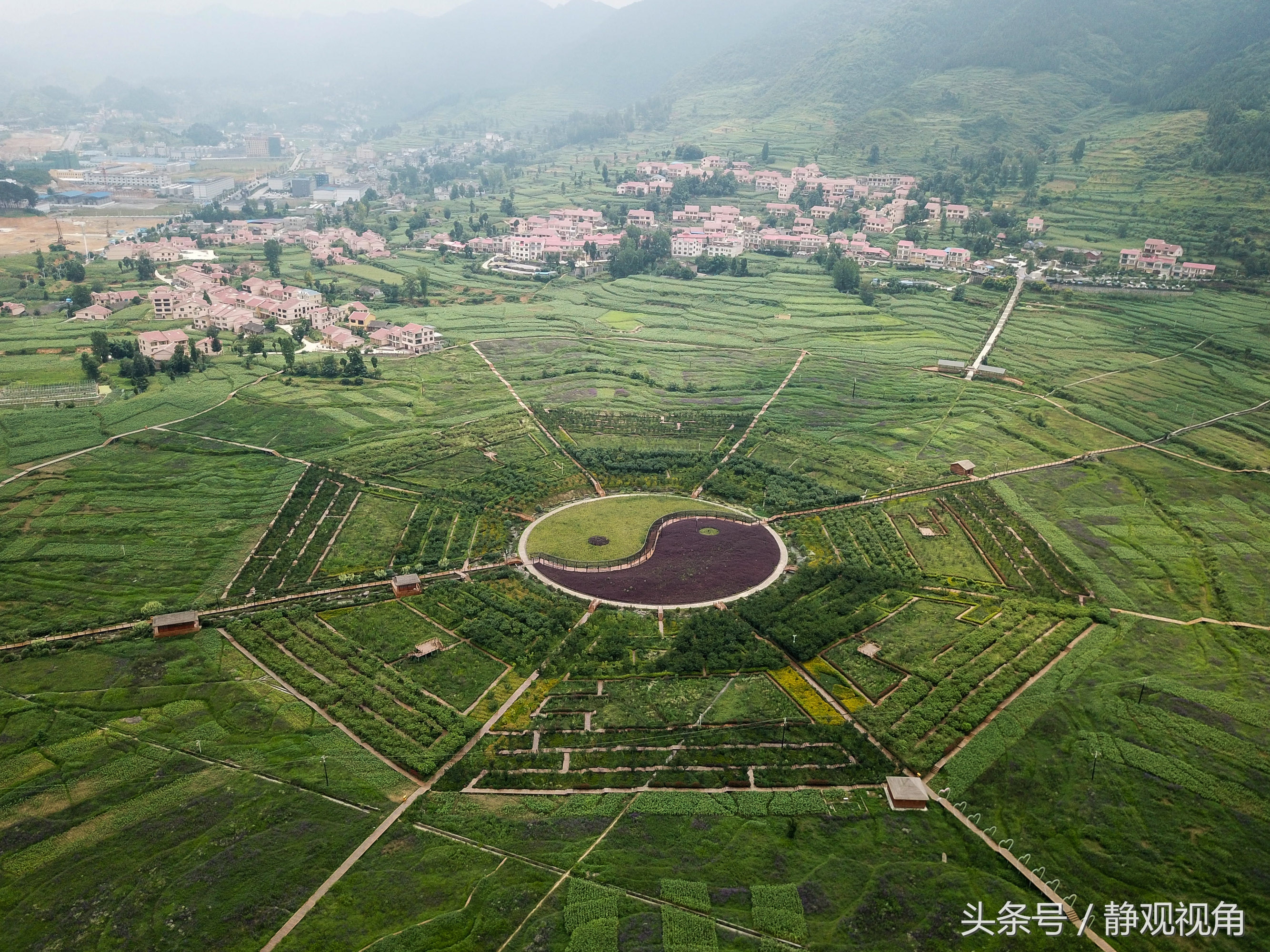 大地景观艺术村,大地景观农田