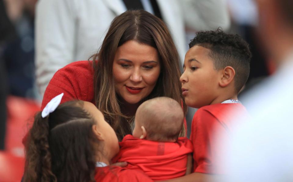 世界杯英格兰太太团在卡塔尔血拼,世界杯英格兰太太团来袭