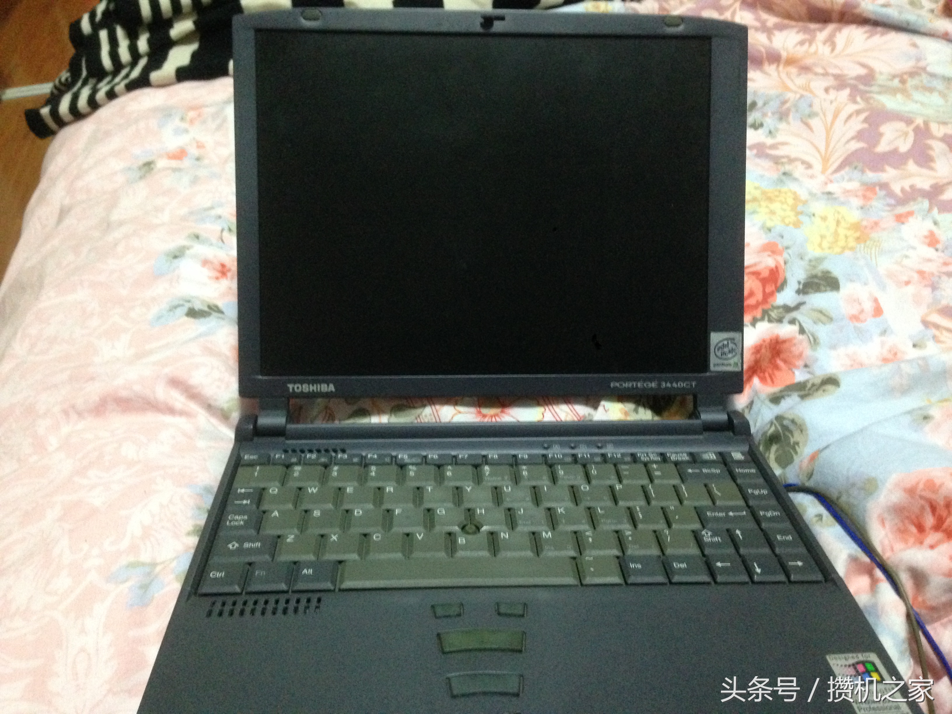 老式笔记本电脑调节屏幕亮度,老式笔记本电脑适合什么系统