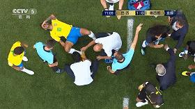 内马尔惊艳表演,内马尔浮夸假摔完整版