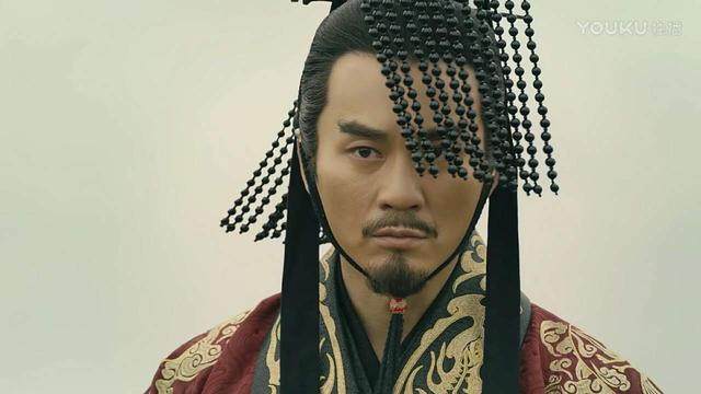 三国最愚蠢的人吕布,三国中最不靠谱的吕布