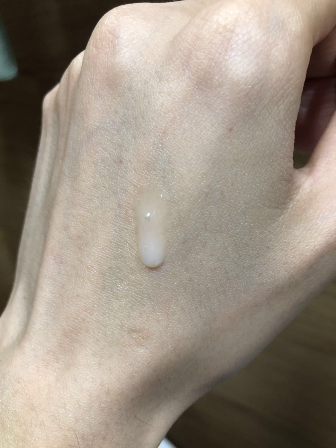 茵芙莎自律乳怎么选,茵芙纱敏感肌乳液