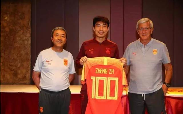 国足名嘴炮轰足协视频,足协白岩松